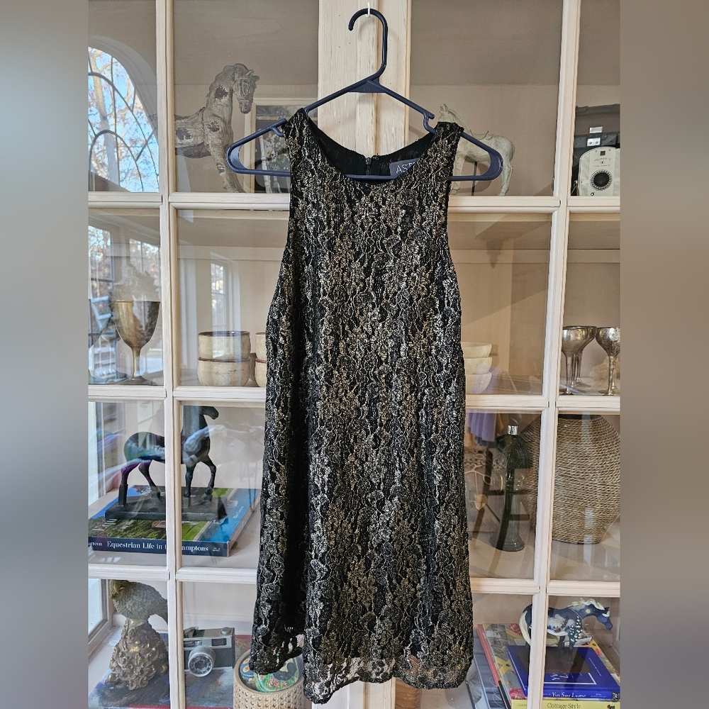 ASTR Black Gold Lace Cocktail Dress Size Small Sleeveless EUC